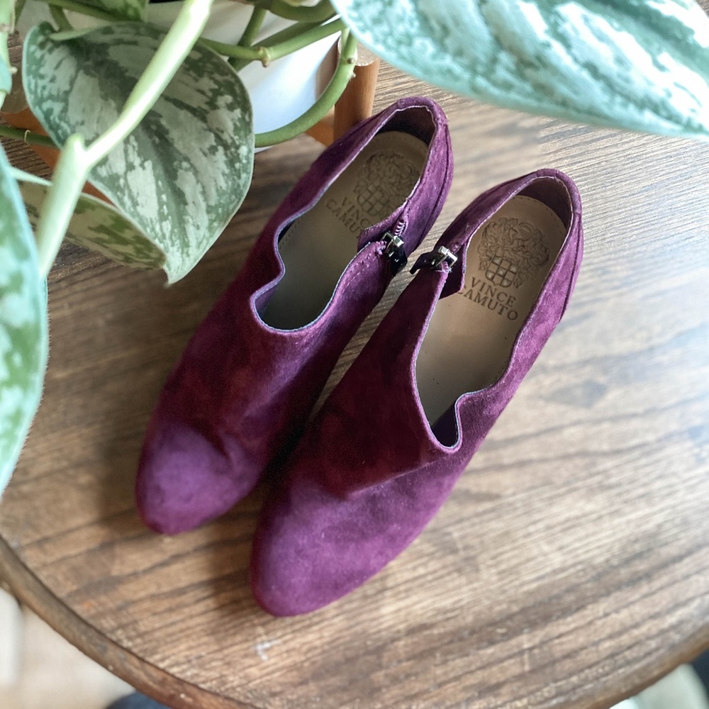 Vince Camuto VO-VALA Size 8M/38